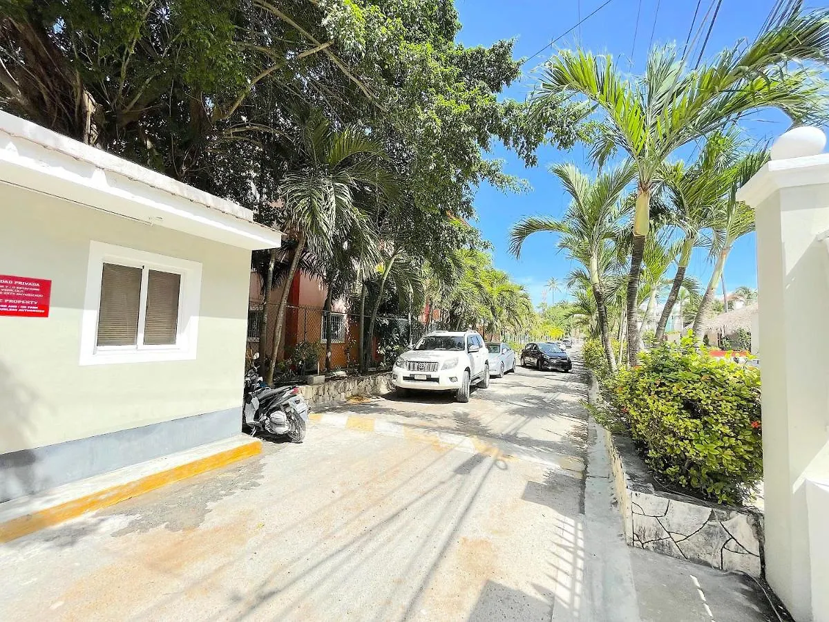 Vacation Relax Studios Bavaro Beach POOL WIFI Parking Punta Cana