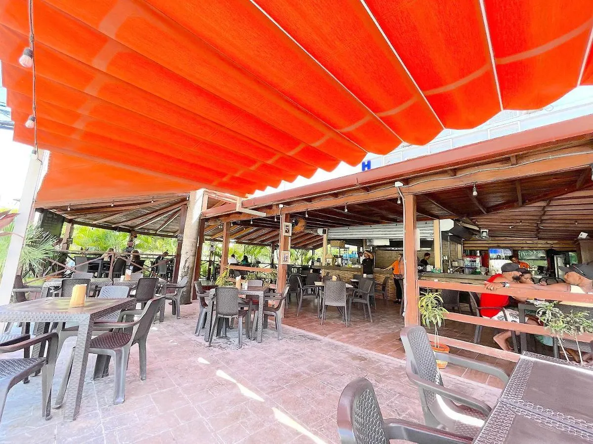 Vacation Relax Studios Bavaro Beach POOL WIFI Parking Punta Cana